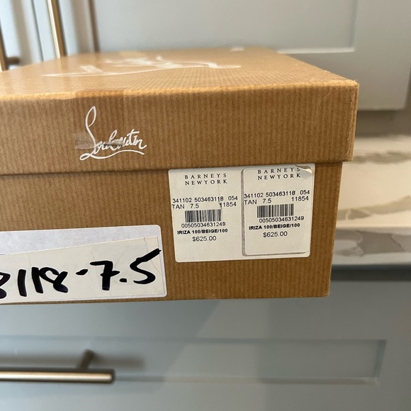 (SOLD) Christian Louboutin’s *BRAND NEW* - Picture 6 of 7